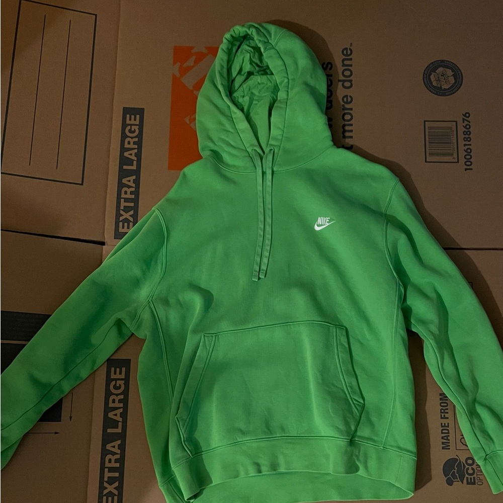 boxy Nike pullover hoodie